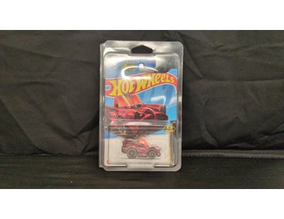 HOT WHEELS CLASSIC TV SERIES BATMOBILE DIE-CAST VE...