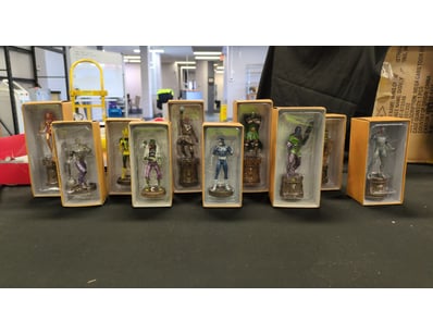 10X EAGLEMOSS MARVEL COLLECTABLE FIGURINES

Item...