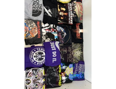 Entire Vintage Clothing Store Liquidation (ON11... - Lot 390