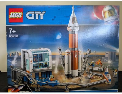 **UNRESERVED** COOKIE'S LIFETIME COLLECTION OF ... - Lot 736