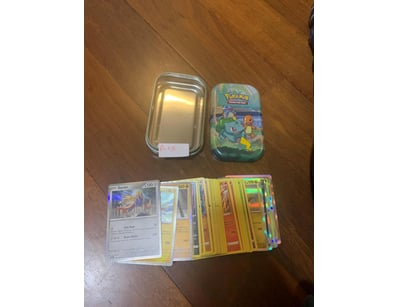 UNRESERVED Trading Cards (A981) - Lot 2103