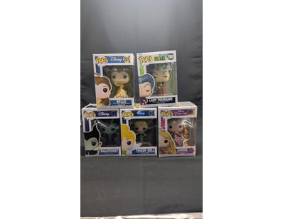 FUNKO POP! DISNEY COLLECTIBLE VINYL FIGURES COLLEC...