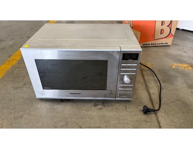 Panasonic microwave, stainless steel finish with s...