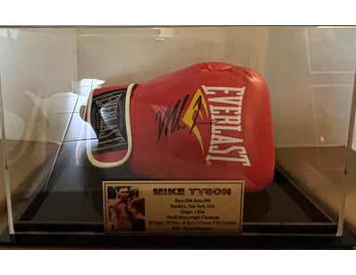 Mancave & Memorabilia (A983) - Lot 500