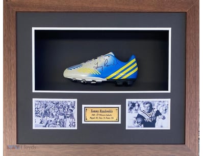 TOMMY RAUDONIKIS PERSONALLY SIGNED BOOT 

Box Fram...