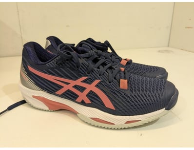 Major Brand Apparel & Footwear Liquidation Even... - Lot 266