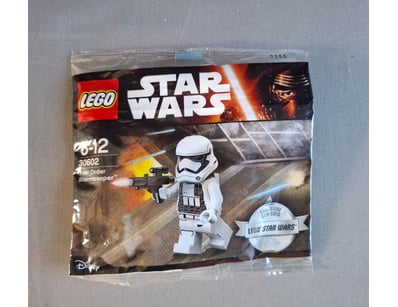 **UNRESERVED** LIFETIME COLLECTION OF LEGO PART... - Lot 335