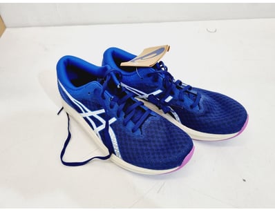 Major Brand Apparel & Footwear Liquidation Even... - Lot 223