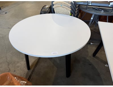 House & Homewares (A1004) - Lot 124