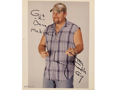 LARRY THE CABLE GUY SIGNED PHOTO

Larry The Cable ...