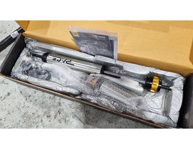 MOSTLY UNRESERVED 4x4 WORKSHOP BUSINESS CLOSURE... - Lot 181