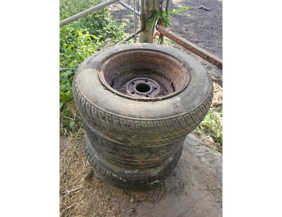 Assorted tyres, quantity 3

Sold as lot

Onsite

L...