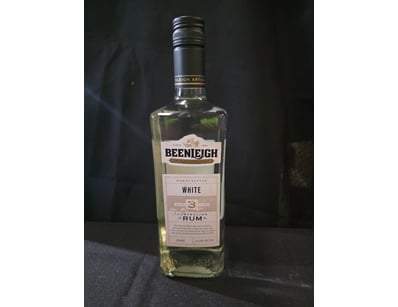 Beenleigh Artisan Distillers Handcrafted White Aus...