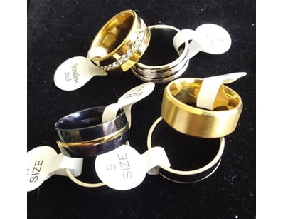 Thrift Shop (A977) - Lot 1257