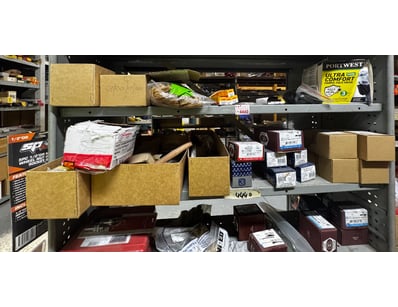 Distribution Business Equipment Liquidation (ON... - Lot 390