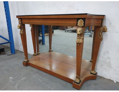 UNRESERVED Luxury Kangaroo Point Estate Furnitu... - Lot 266