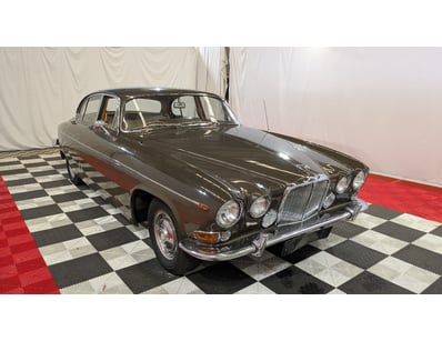 Classic, Muscle & Barn Finds - Lot 242