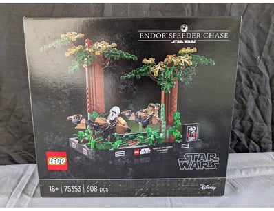 **UNRESERVED** LIFETIME COLLECTION OF LEGO PART... - Lot 276