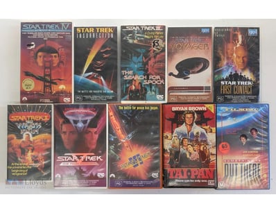 STAR TREK VHS COLLECTION - 10 FILMS

Item Size: He...