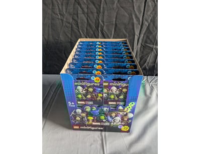 **UNRESERVED** LIFETIME COLLECTION OF LEGO PART... - Lot 209