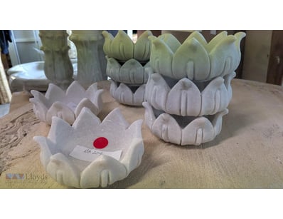 Exquisite collection of 8x carved marble lotus flo...