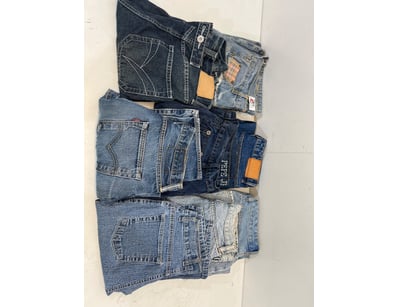 Entire Vintage Clothing Store Liquidation (ON11821) - Lot 20