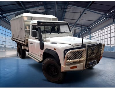 <b>2001 Land Rover Defender L316 Single Cab Chassi...