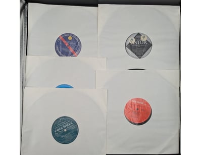 COLLECTION OF VINTAGE VINYL RECORDS - CLASSICAL AN...
