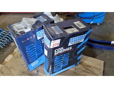 MOSTLY UNRESERVED 4x4 WORKSHOP BUSINESS CLOSURE... - Lot 278