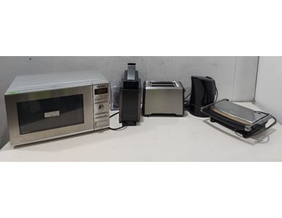 IT Equipment, Designer Furniture & More (ON12009) - Lot 137