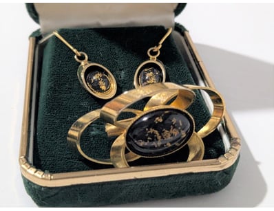 UNRESERVED Affordable Jewellery Valentines Spec... - Lot 616