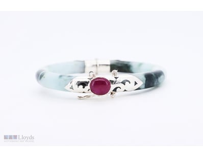 NATURAL JADEITE & NATURAL RUBY BANGLE ON 925 SILVE...