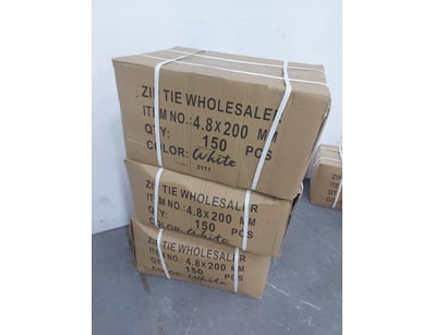 Zip tie, assorted sizes and colours, quantity unkn...
