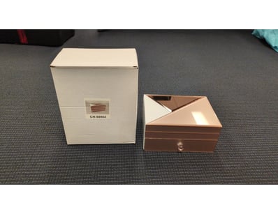 Pair of pink glass jewelery boxes


