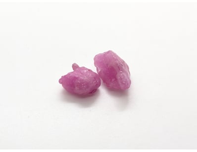 25.4CT ROUGH RUBY

655266+83


