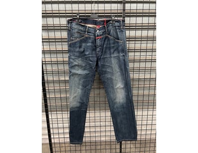 Boutique Clothing Liquidation (ON11818) - Lot 327