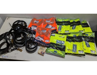 Bulk lot of Portwest workwear and safety equipment...