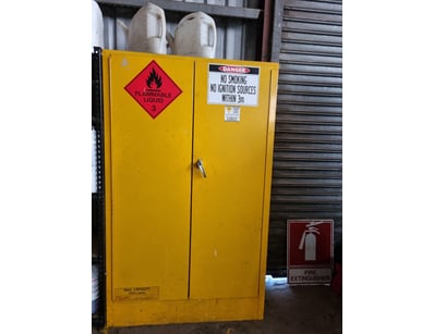 UNRESERVED Heavy Vehicle Mechanic Business Closu... - Lot 54