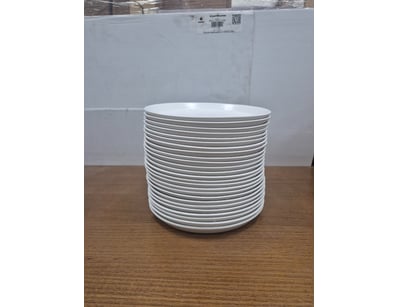 White dining plates

Sold as lot

