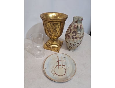 Assorted Homewares Box Lot

Includes Cups, Plates,...