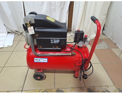 Scorpion Superior Performance 2.5HP portable air c...