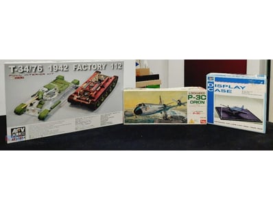 VINTAGE SCALE MODEL AIRCRAFT AND TANK COLLECTION W...