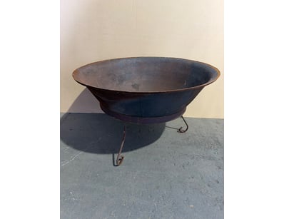 IT Equipment & Telsa Wall Charger Receivership (... - Lot 52