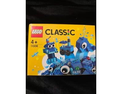 **UNRESERVED** COOKIE'S LIFETIME COLLECTION OF ... - Lot 554