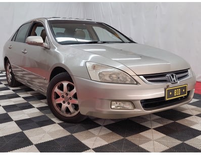 2005 Honda Accord 40 V6L

Year: 2005
Make: Hond...