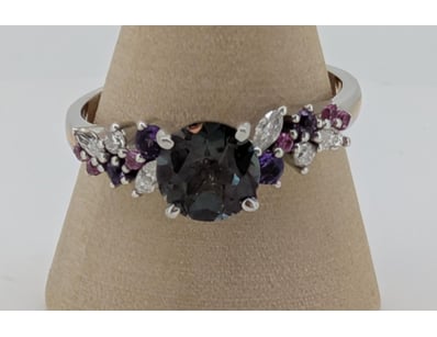 Affordable Jewellery Market (A1003) - Lot 611