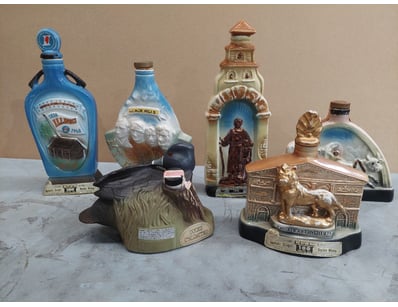 Mancave & Memorabilia (A1007) - Lot 2399