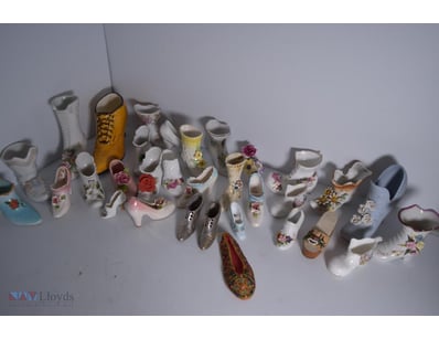 Vintage Huge Lot Of Ceramic Shoes, Over 50+ Items ...