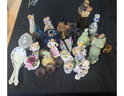 The Curio Collection (A1000) - Lot 1813