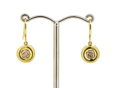 Diamonds Are A Woman's Best Friend (A976) - Lot 3004